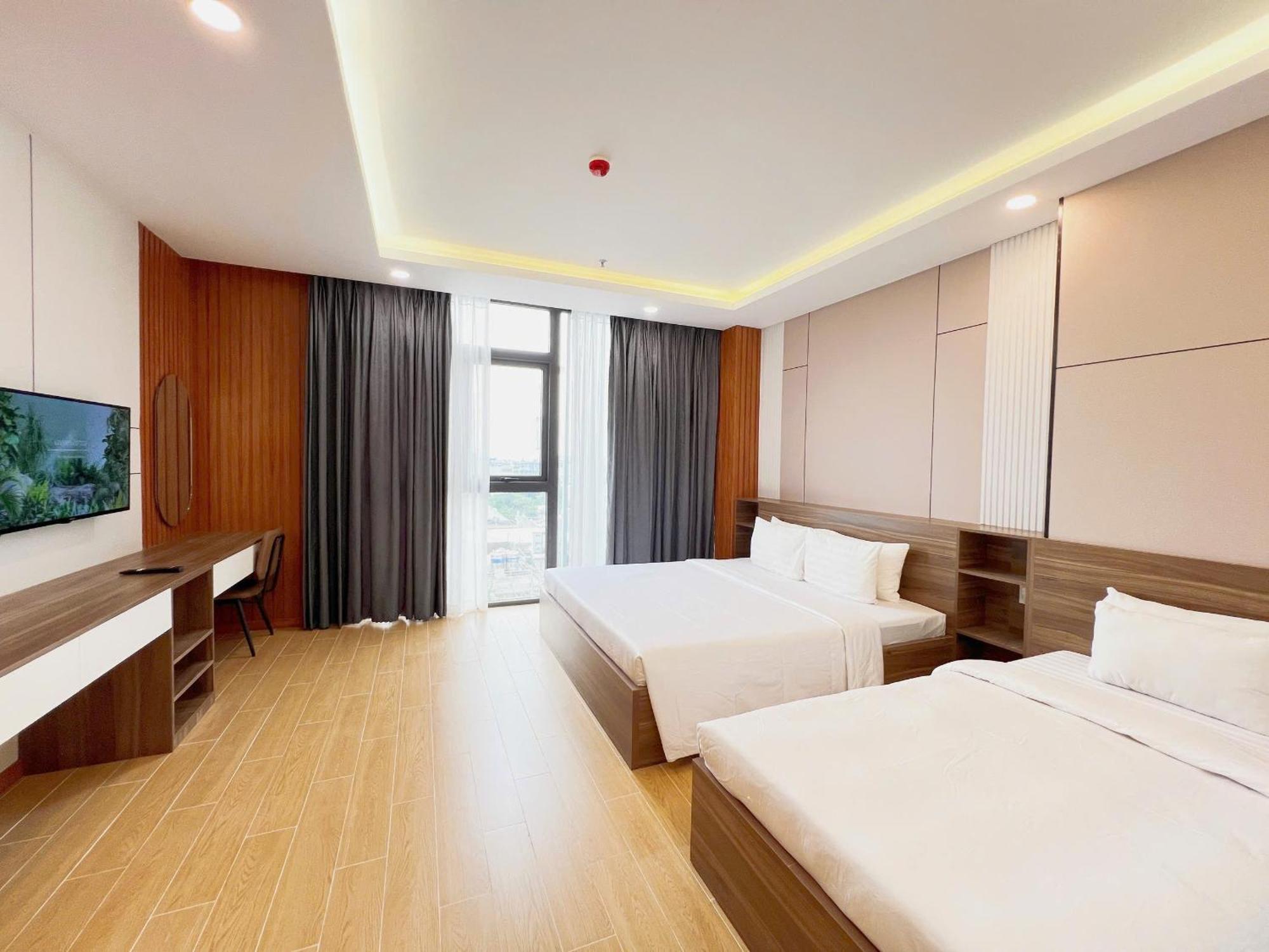 K&t San Bay Tsn-150m Tu Nha Ga T3 3* Ho Chi Minh City