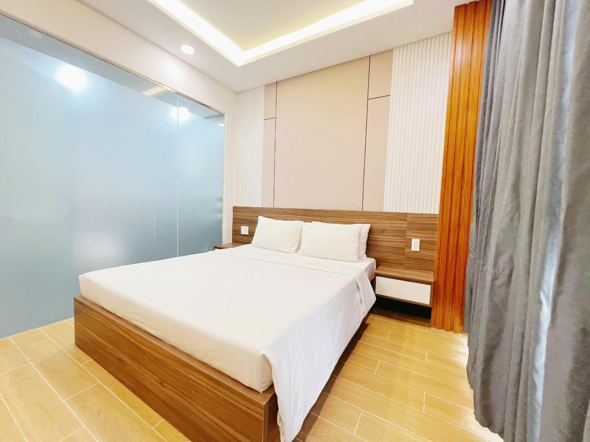 Hotel K&t San Bay Tsn-150m Tu Nha Ga T3 3*