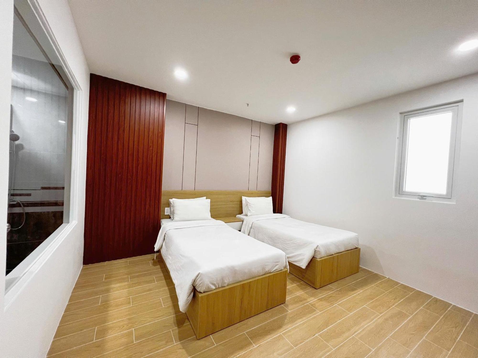 Hotel K&t San Bay Tsn-150m Tu Nha Ga T3