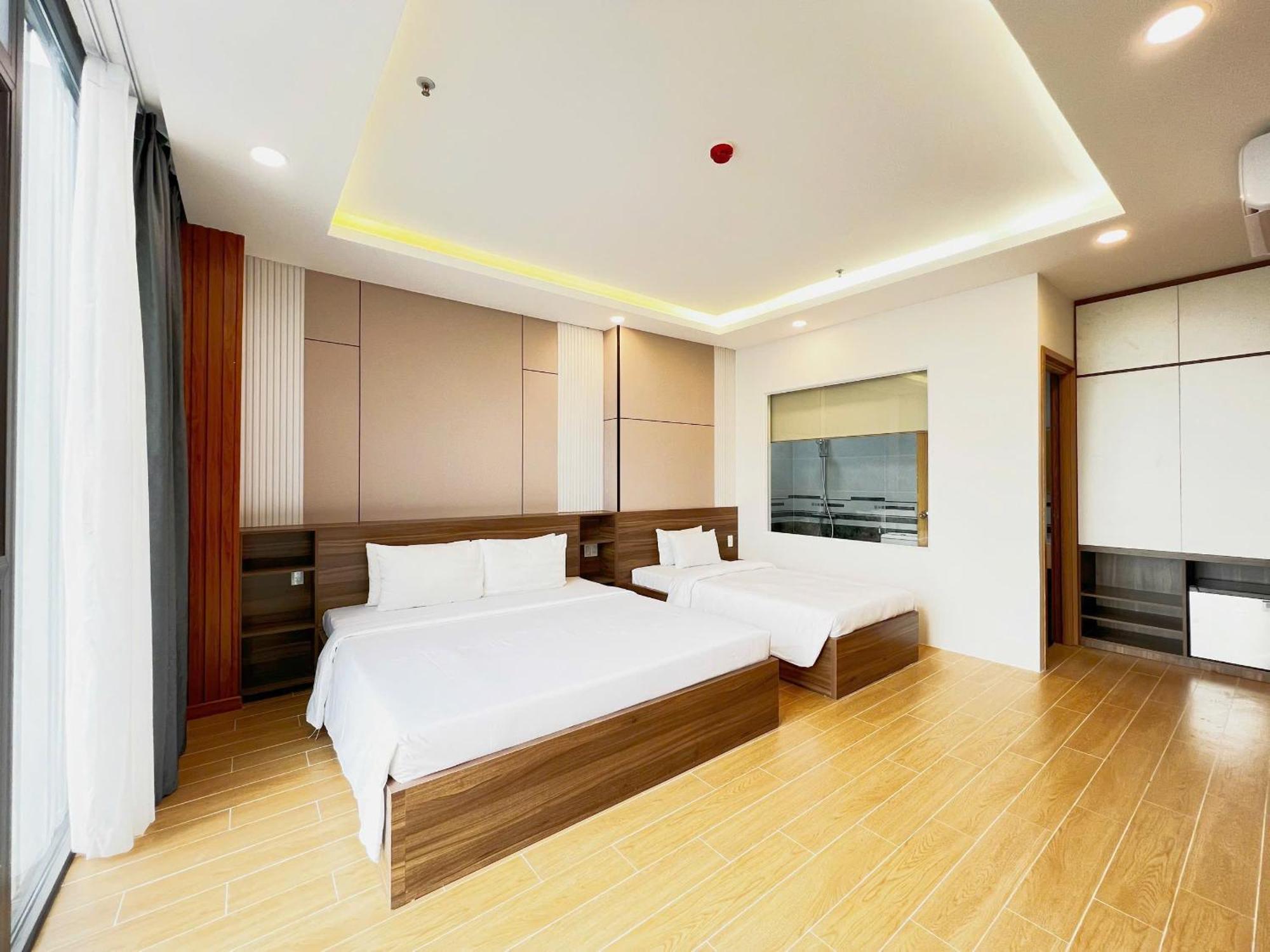 Hotel K&t San Bay Tsn-150m Tu Nha Ga T3 Ho Chi Minh City